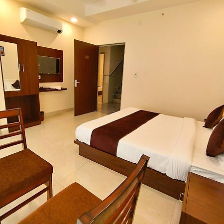 Hotel Veer Palace Near Udaipole Udaipur Eksteriør bilde