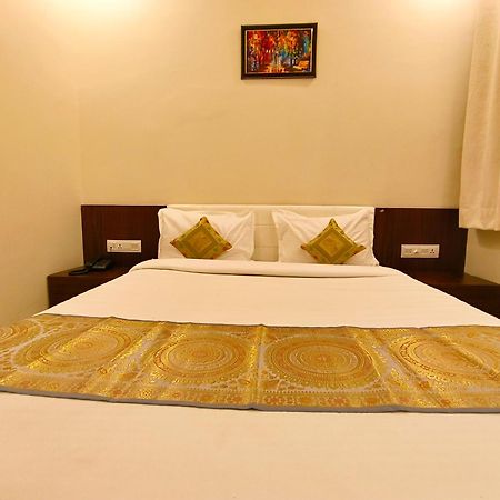 Hotel Veer Palace Near Udaipole Udaipur Eksteriør bilde