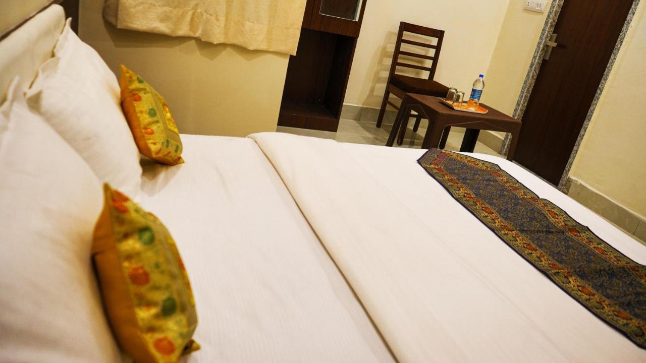 Hotel Veer Palace Near Udaipole Udaipur Eksteriør bilde